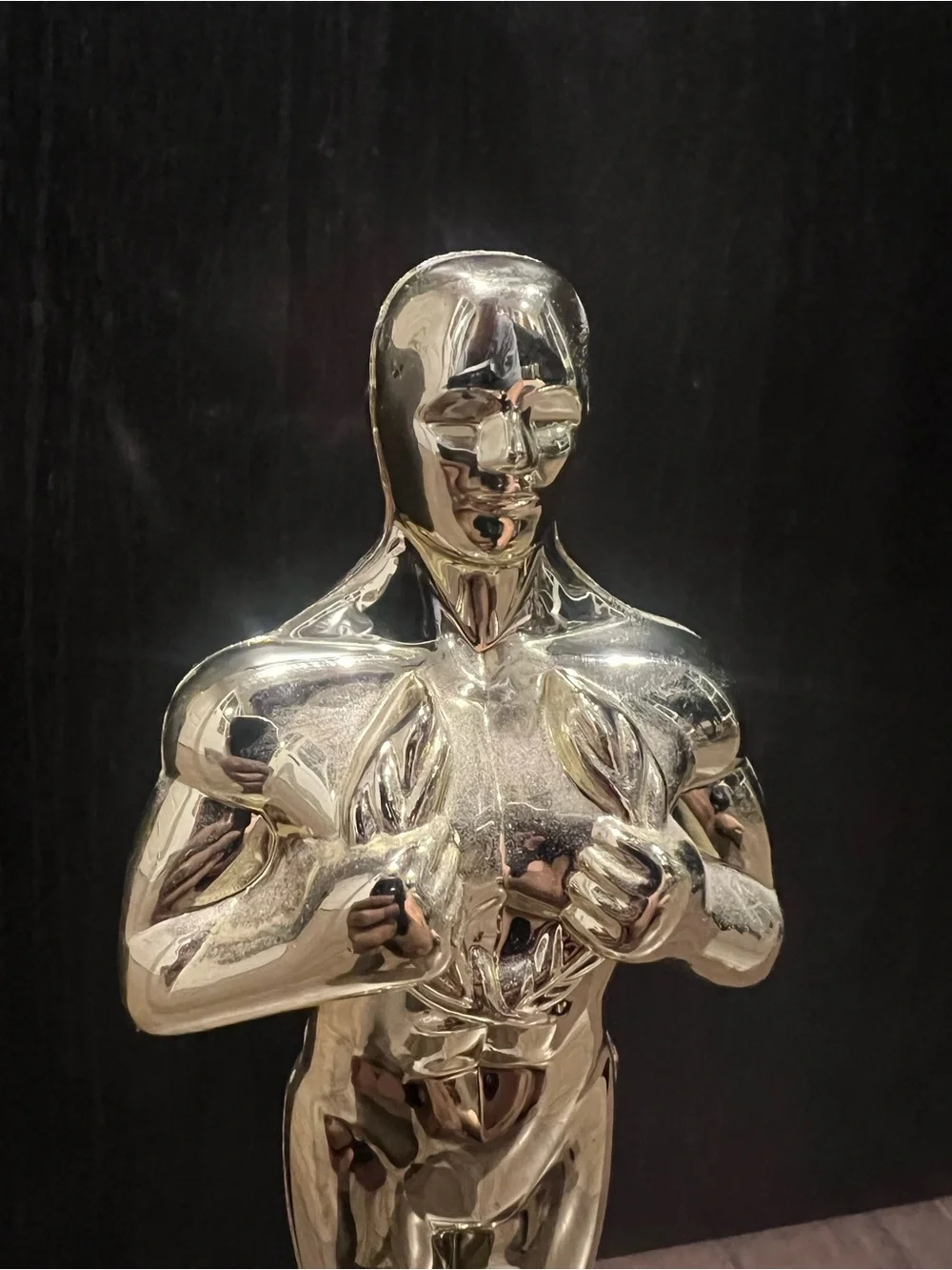 Gold Award Trophy Statue - Plastic Hollywood Party Decor 10 Inch